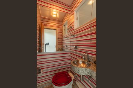 Apartamento à venda com 280m², 4 quartos e 4 vagasLavabo