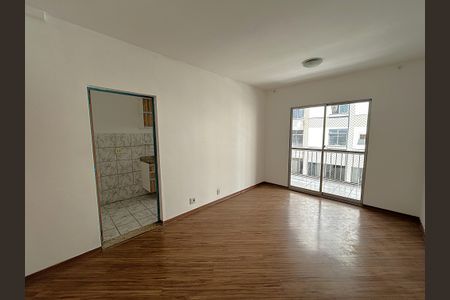 Sala de apartamento para alugar com 2 quartos, 60m² em Praça Seca, Rio de Janeiro