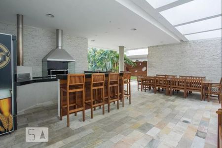 Apartamento à venda com 93m², 3 quartos e 2 vagas Apartamento à venda com 93m², 3 quartos e 2 vagasÁrea comum - Churrasqueira