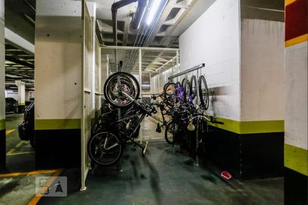 Apartamento à venda com 93m², 3 quartos e 2 vagas Apartamento à venda com 93m², 3 quartos e 2 vagasÁrea comum - Bicicletário