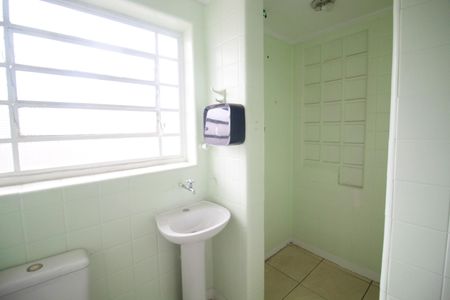 Casa para alugar com 330m², 4 quartos e 4 vagasBanheiro da Suíte