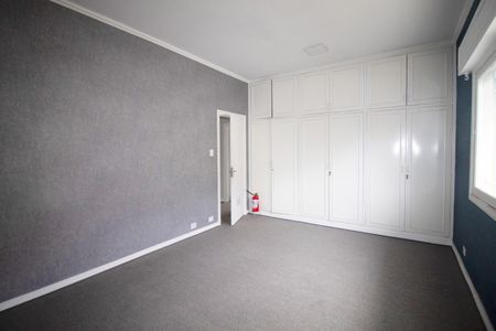 Casa para alugar com 330m², 4 quartos e 4 vagasSuíte