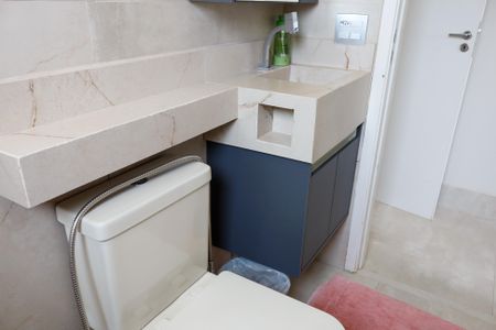 Apartamento à venda com 55m², 2 quartos e 1 vagaBanheiro da Suíte 2