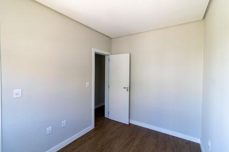 Casa de condomínio à venda com 122m², 3 quartos e 2 vagasQuarto 2