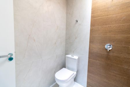 Casa de condomínio à venda com 122m², 3 quartos e 2 vagasBanheiro da Suíte