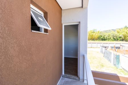 Casa de condomínio à venda com 122m², 3 quartos e 2 vagasSacada