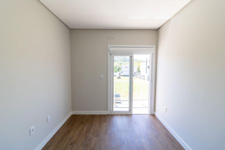 Casa de condomínio à venda com 122m², 3 quartos e 2 vagasSuíte