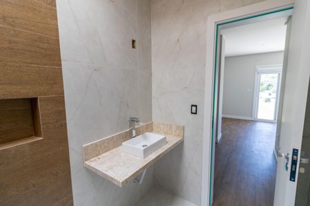 Casa de condomínio à venda com 122m², 3 quartos e 2 vagasBanheiro da Suíte