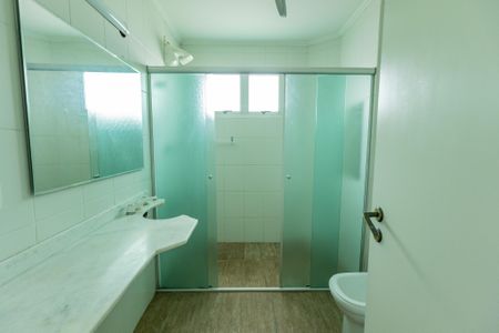 Apartamento para alugar com 142m², 3 quartos e 3 vagasBanheiro da Suíte 1