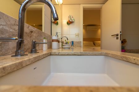 Apartamento à venda com 121m², 3 quartos e 2 vagasBanheiro da Suíte