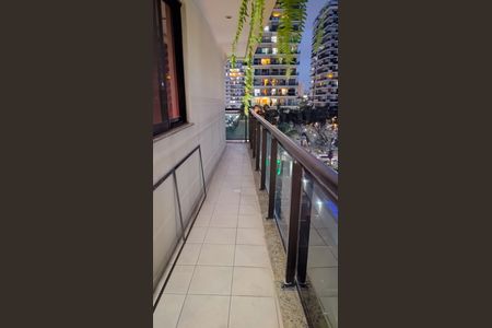 Apartamento à venda com 90m², 3 quartos e 1 vaga Apartamento à venda com 90m², 3 quartos e 1 vagaVaranda