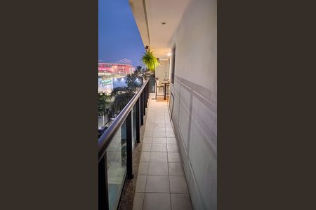 Apartamento à venda com 90m², 3 quartos e 1 vaga Apartamento à venda com 90m², 3 quartos e 1 vagaVaranda