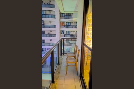 Apartamento à venda com 90m², 3 quartos e 1 vaga Apartamento à venda com 90m², 3 quartos e 1 vagaVaranda