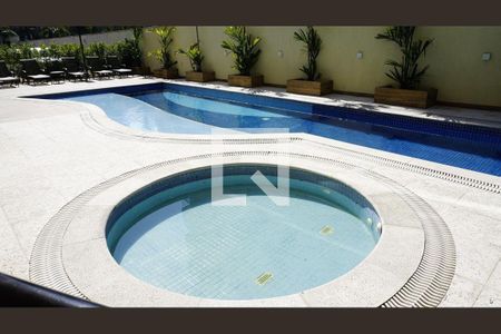 Apartamento à venda com 90m², 3 quartos e 1 vaga Apartamento à venda com 90m², 3 quartos e 1 vagaÁrea comum - Piscina