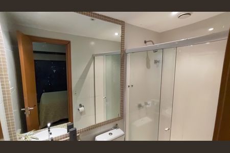 Apartamento à venda com 90m², 3 quartos e 1 vaga Apartamento à venda com 90m², 3 quartos e 1 vagaBanheiro da Suíte