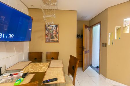 Sala de casa de condomínio à venda com 2 quartos, 70m² em Itaquera, São Paulo