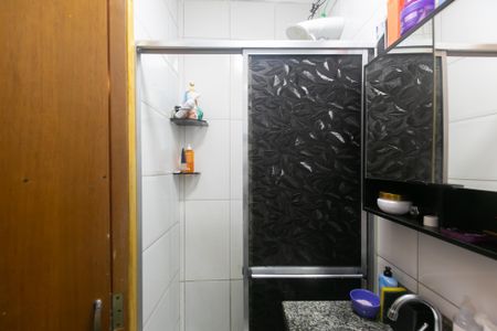 Casa de condomínio à venda com 70m², 2 quartos e 1 vaga Casa de condomínio à venda com 70m², 2 quartos e 1 vagaBanheiro