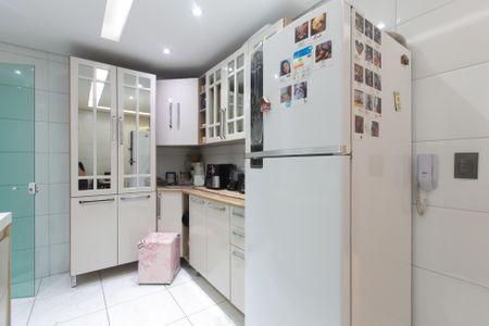 Casa de condomínio à venda com 70m², 2 quartos e 1 vaga Casa de condomínio à venda com 70m², 2 quartos e 1 vagaCozinha