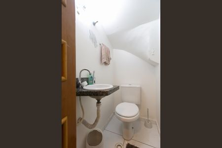 Casa de condomínio à venda com 70m², 2 quartos e 1 vaga Casa de condomínio à venda com 70m², 2 quartos e 1 vagaLavabo