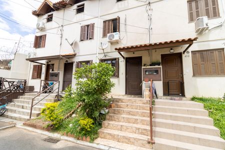 Casa de condomínio à venda com 70m², 2 quartos e 1 vagaFachada