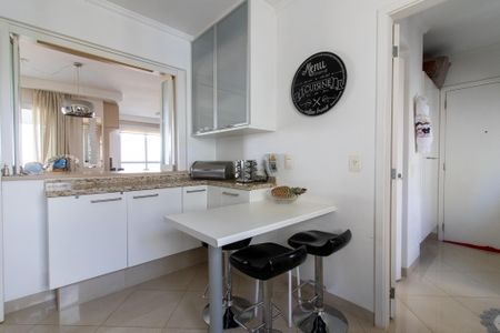 Apartamento à venda com 134m², 4 quartos e 3 vagasCozinha