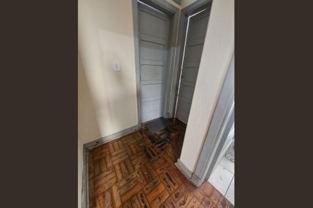 Corredor de apartamento para alugar com 1 quarto, 55m² em Guilhermina, Praia Grande