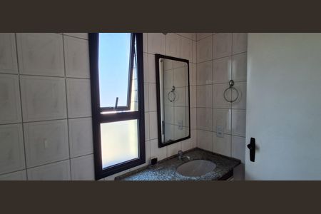 Apartamento à venda com 70m², 2 quartos e 2 vagasBanheiro da Suíte
