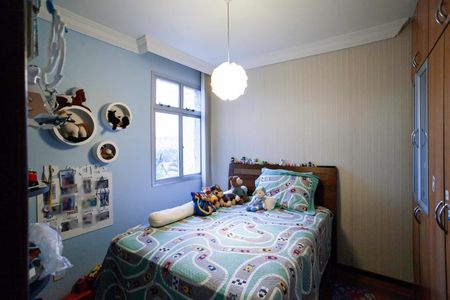 Apartamento à venda com 122m², 3 quartos e 2 vagasQuarto 2