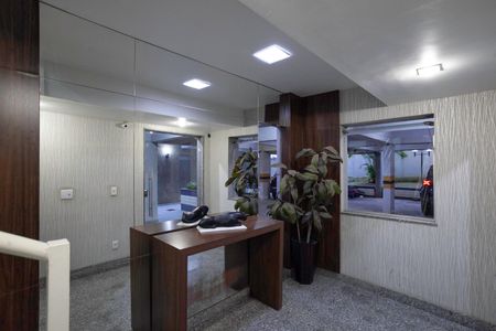 Apartamento à venda com 122m², 3 quartos e 2 vagasEntrada