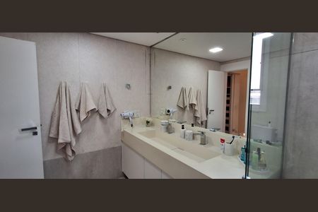 Apartamento à venda com 488m², 3 quartos e 5 vagasBanheiro Suíte Master