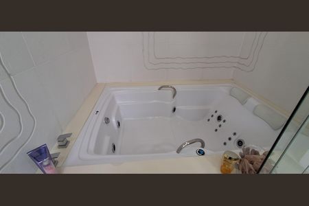 Apartamento à venda com 488m², 3 quartos e 5 vagasBanheiro Suíte Master