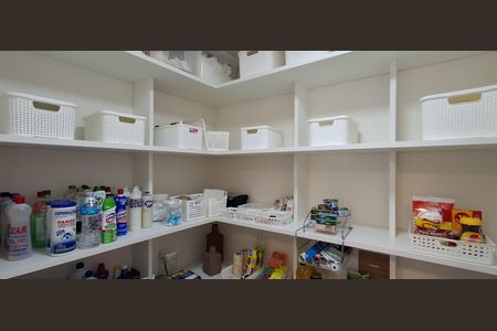 Apartamento à venda com 488m², 3 quartos e 5 vagasDespensa