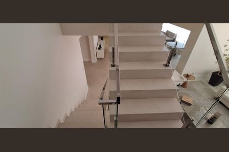 Apartamento à venda com 488m², 3 quartos e 5 vagasEscada