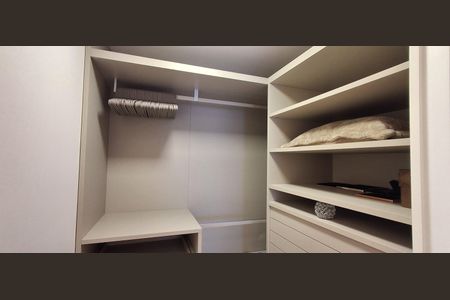 Apartamento à venda com 488m², 3 quartos e 5 vagasCloset