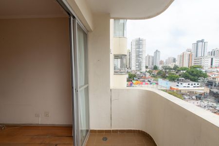 Apartamento à venda com 57m², 2 quartos e 1 vaga Apartamento à venda com 57m², 2 quartos e 1 vagaVaranda da sala