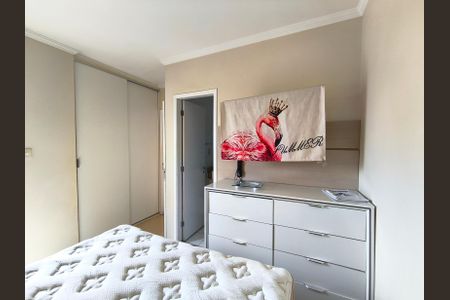 Apartamento à venda com 81m², 3 quartos e 2 vagas Apartamento à venda com 81m², 3 quartos e 2 vagasSuíte