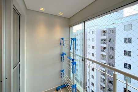 Varanda da Sala de apartamento à venda com 3 quartos, 69m² em Pompéia, Belo Horizonte