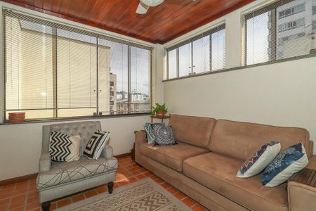 Apartamento à venda com 205m², 3 quartos e 3 vagasSala de TV / segundo piso