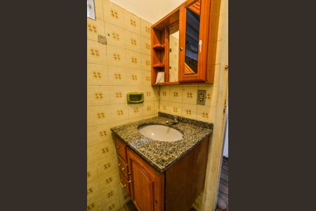 Casa à venda com 150m², 1 quarto e 1 vaga Casa à venda com 150m², 1 quarto e 1 vagaBanheiro