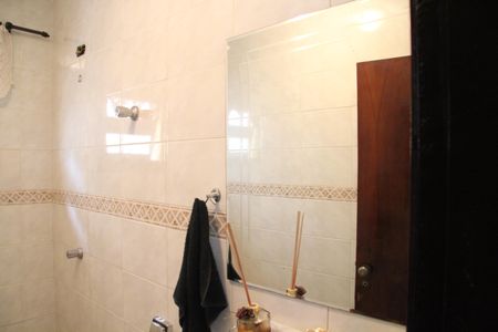 Casa à venda com 220m², 3 quartos e 2 vagasLavabo