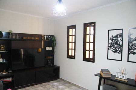 Sala de casa para alugar com 3 quartos, 220m² em Jardim Santa Clara, Guarulhos
