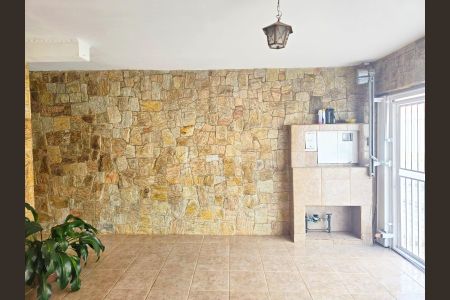 Casa à venda com 220m², 3 quartos e 2 vagas Casa à venda com 220m², 3 quartos e 2 vagasGaragem