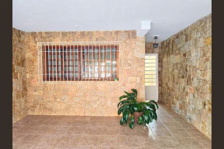 Casa à venda com 220m², 3 quartos e 2 vagas Casa à venda com 220m², 3 quartos e 2 vagasGaragem