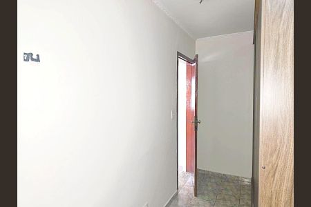 Casa à venda com 220m², 3 quartos e 2 vagas Casa à venda com 220m², 3 quartos e 2 vagasCloset da Suíte 2