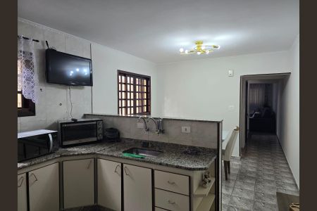 Casa à venda com 220m², 3 quartos e 2 vagas Casa à venda com 220m², 3 quartos e 2 vagasCozinha