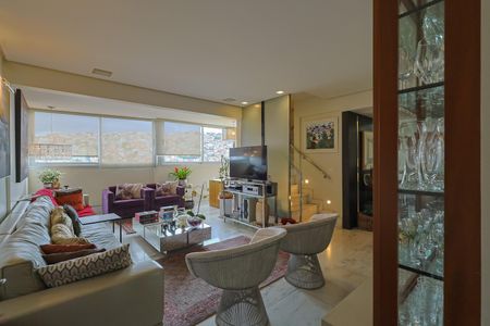 Sala de apartamento para alugar com 4 quartos, 180m² em Vila Paris, Belo Horizonte