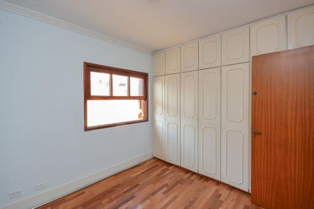 Quarto 2 de casa para alugar com 4 quartos, 195m² em Jardim Santa Helena, São Paulo