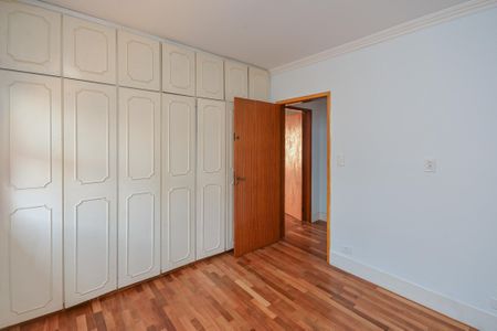 Quarto 2 de casa para alugar com 4 quartos, 195m² em Jardim Santa Helena, São Paulo