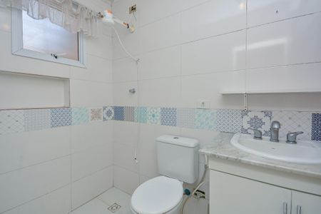 Casa para alugar com 195m², 4 quartos e 2 vagasBanheiro 1