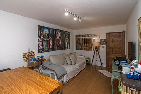 Casa à venda com 110m², 2 quartos e 1 vaga Casa à venda com 110m², 2 quartos e 1 vagasala_2